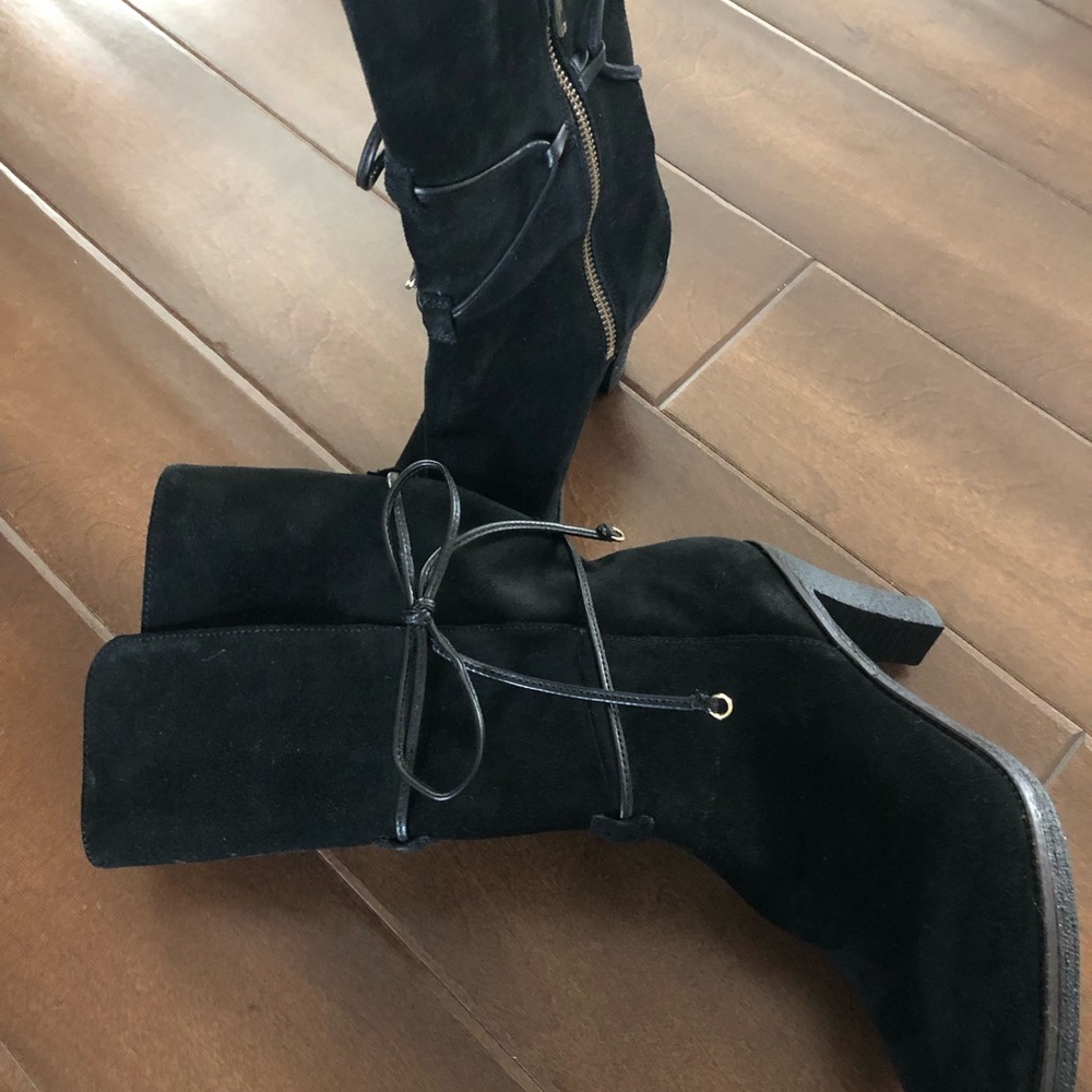 Johnston & Murphy Suede Boots - Picture 2 of 13